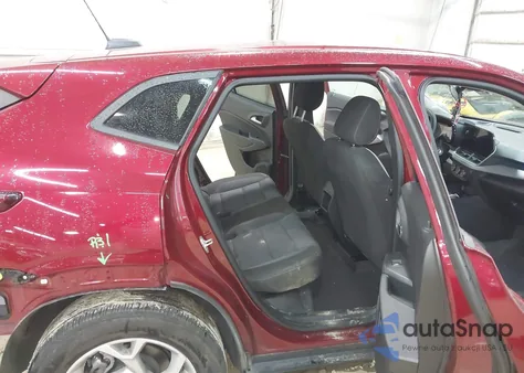 2024 Chevrolet Trax Fwd Sp z USA, uszkodzony, nr VIN KL77LFE2XRC217678